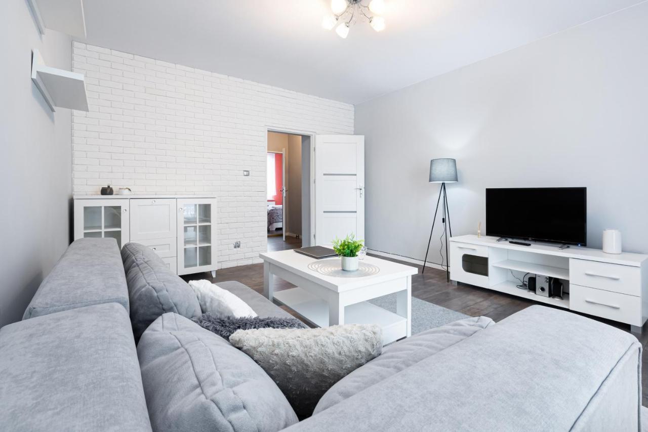 Apartments Dworcowa By Noclegi Renters 科沃布热格 外观 照片