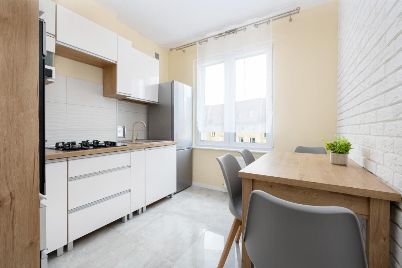Apartments Dworcowa By Noclegi Renters 科沃布热格 外观 照片